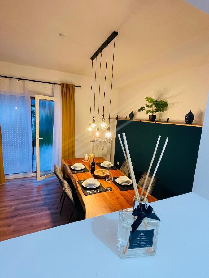 Ferienwohnung Modern * Gemuetlich * Nespresso * Terrasse * Netflix Duisburg Exterior foto