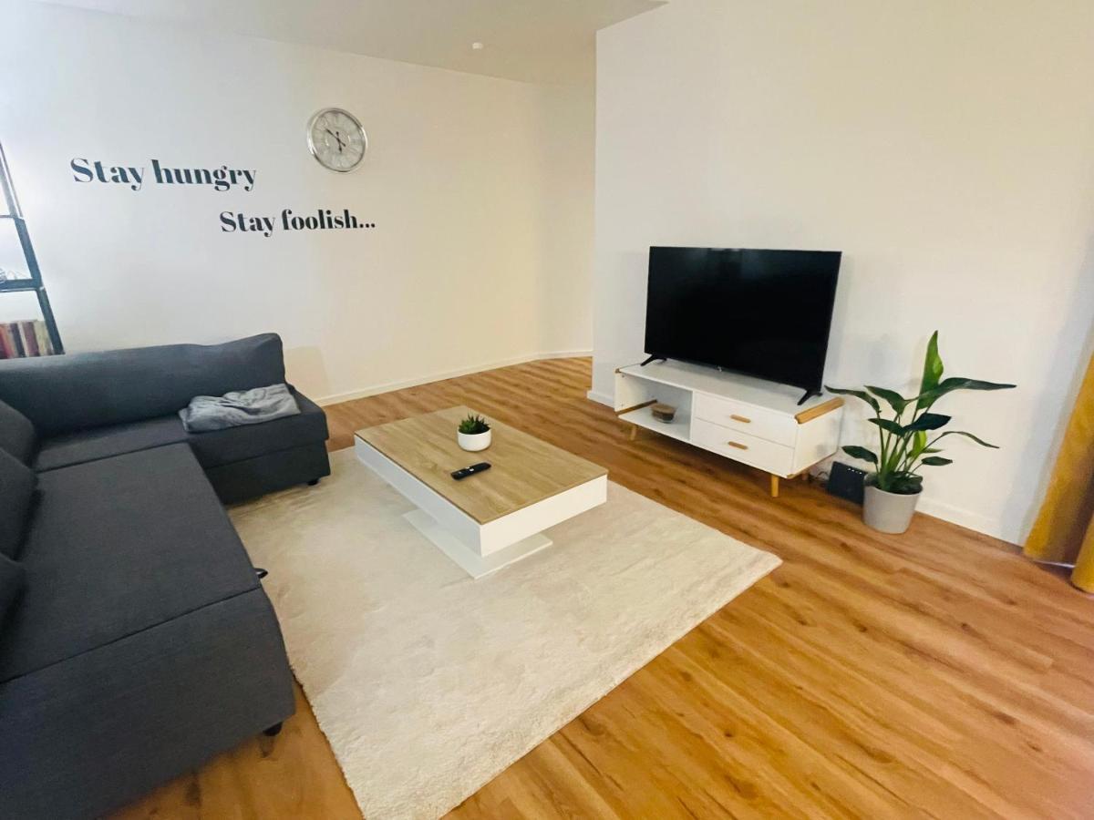 Ferienwohnung Modern * Gemuetlich * Nespresso * Terrasse * Netflix Duisburg Exterior foto